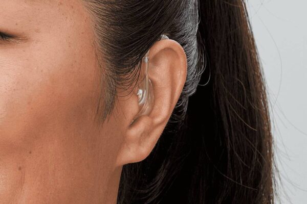 Oticon zircon minibte ve işitme cihazı kulakta görünüm emy işitme 5